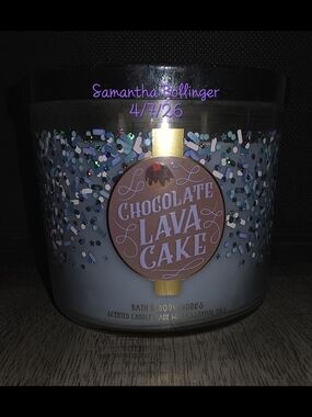 Bath & Body Works 3-Wick Candle  Chocolate Lava Cake